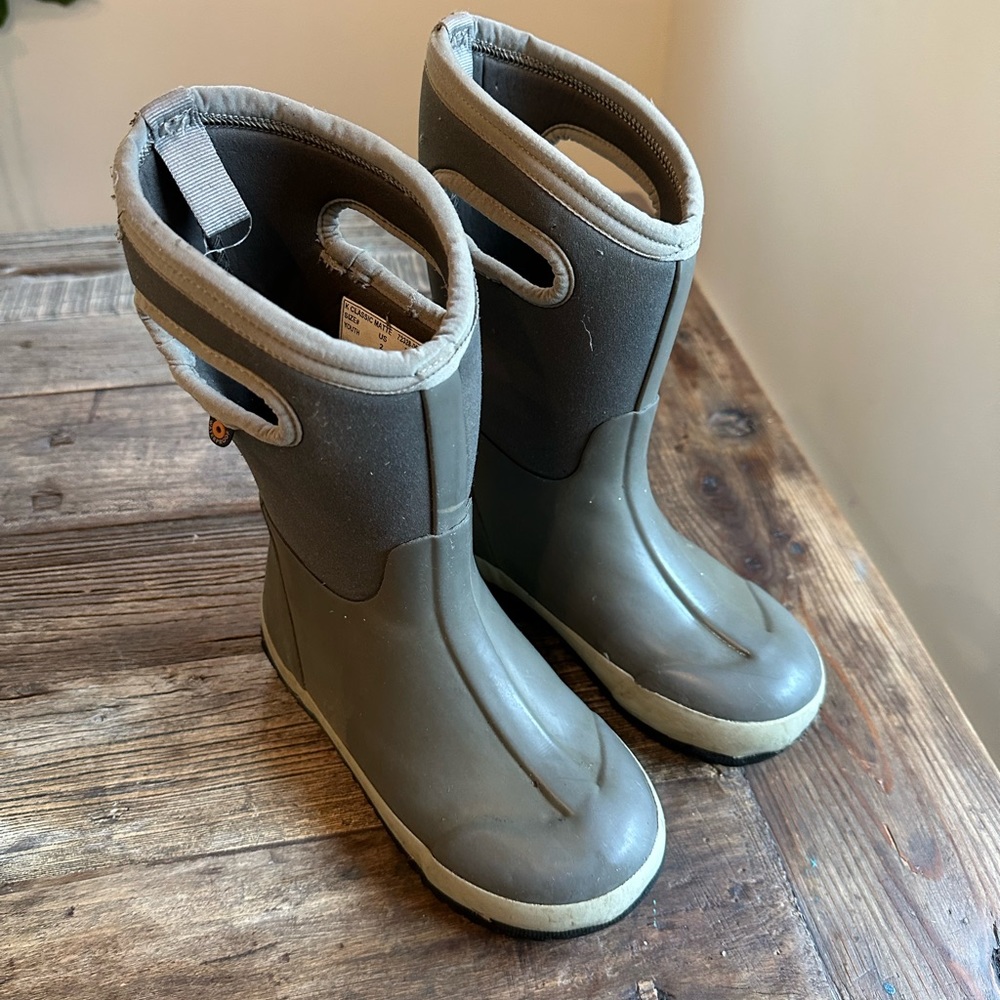 Kids Bogs Sz 2